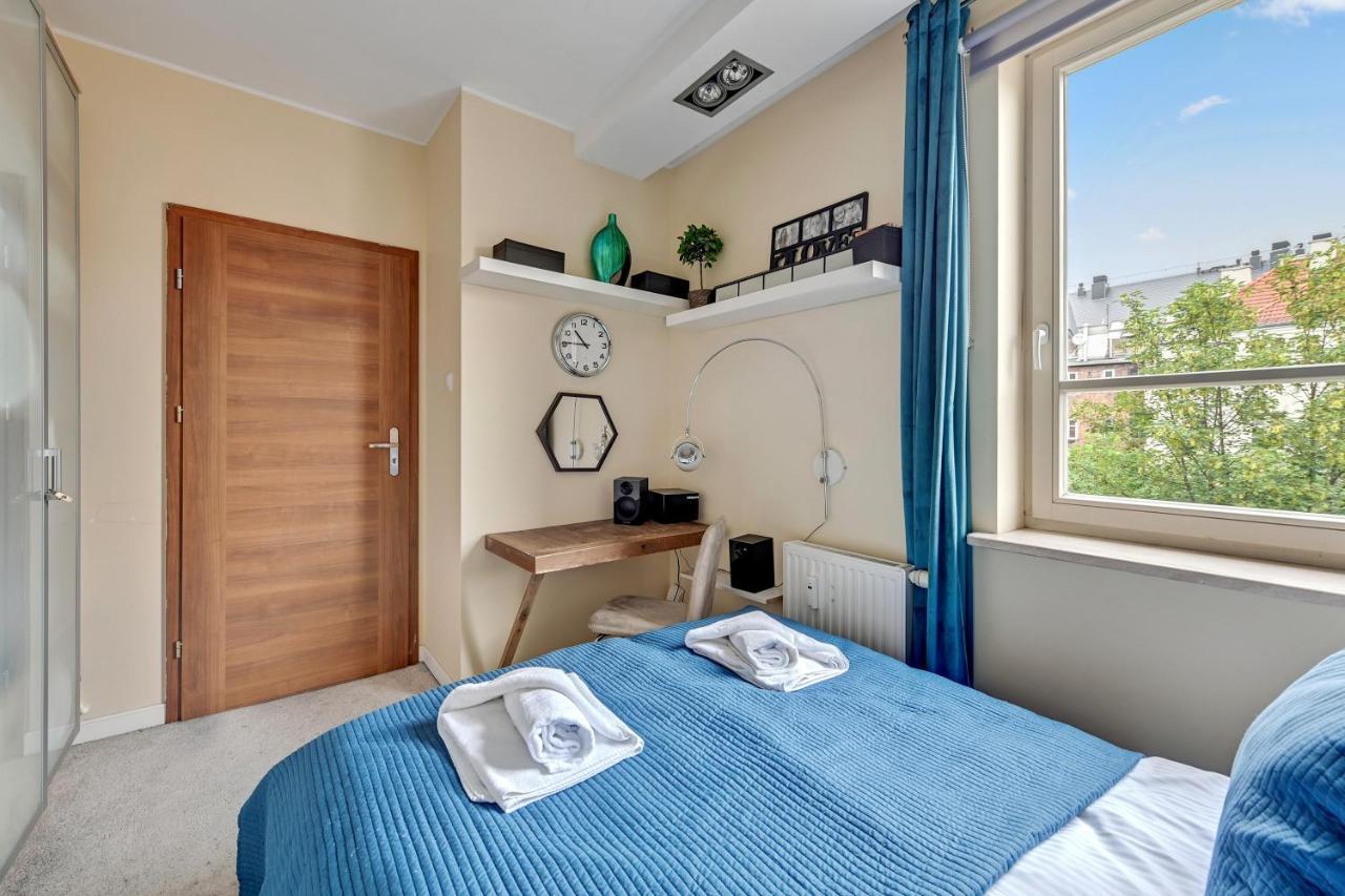 Apartament Pod Trzema Niebieskimi Kaczorami Apartment Gdansk Ngoại thất bức ảnh