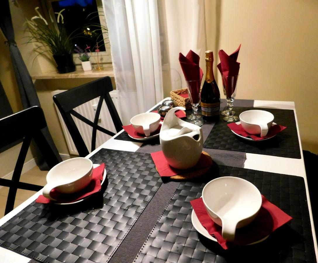 Apartament Pod Trzema Niebieskimi Kaczorami Apartment Gdansk Ngoại thất bức ảnh